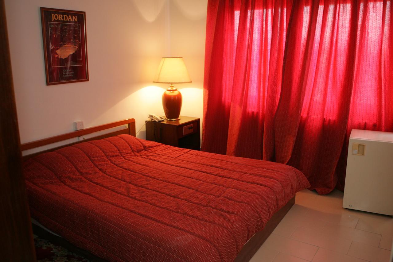 Dove Hotel Amman Buitenkant foto